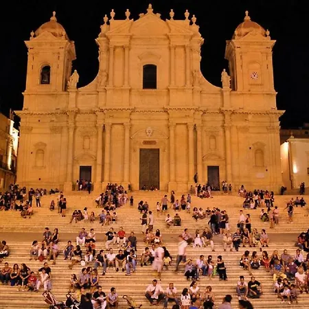 Eleph - Baia Degli Dei Daire Giardini Naxos